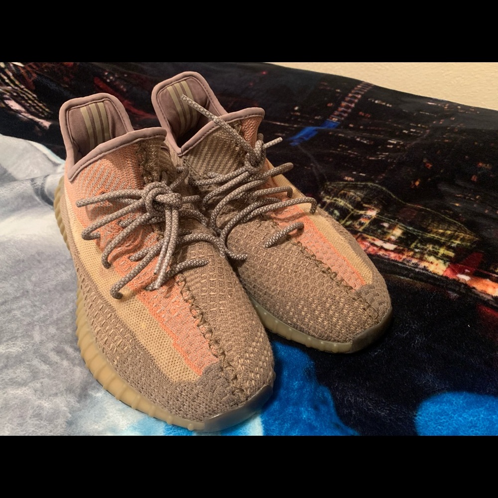 Yezzy sand taupe